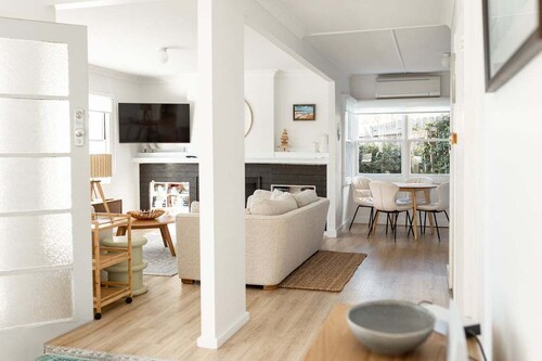 The Little Pearl - Front row at Beauty Bay