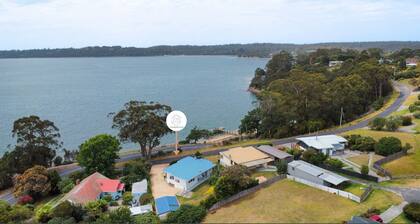 The Little Pearl - Front row at Beauty Bay