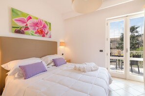 In-room safe, blackout curtains, soundproofing, iron/ironing board - Villa Francesca Relais (Piano di Sorrento)