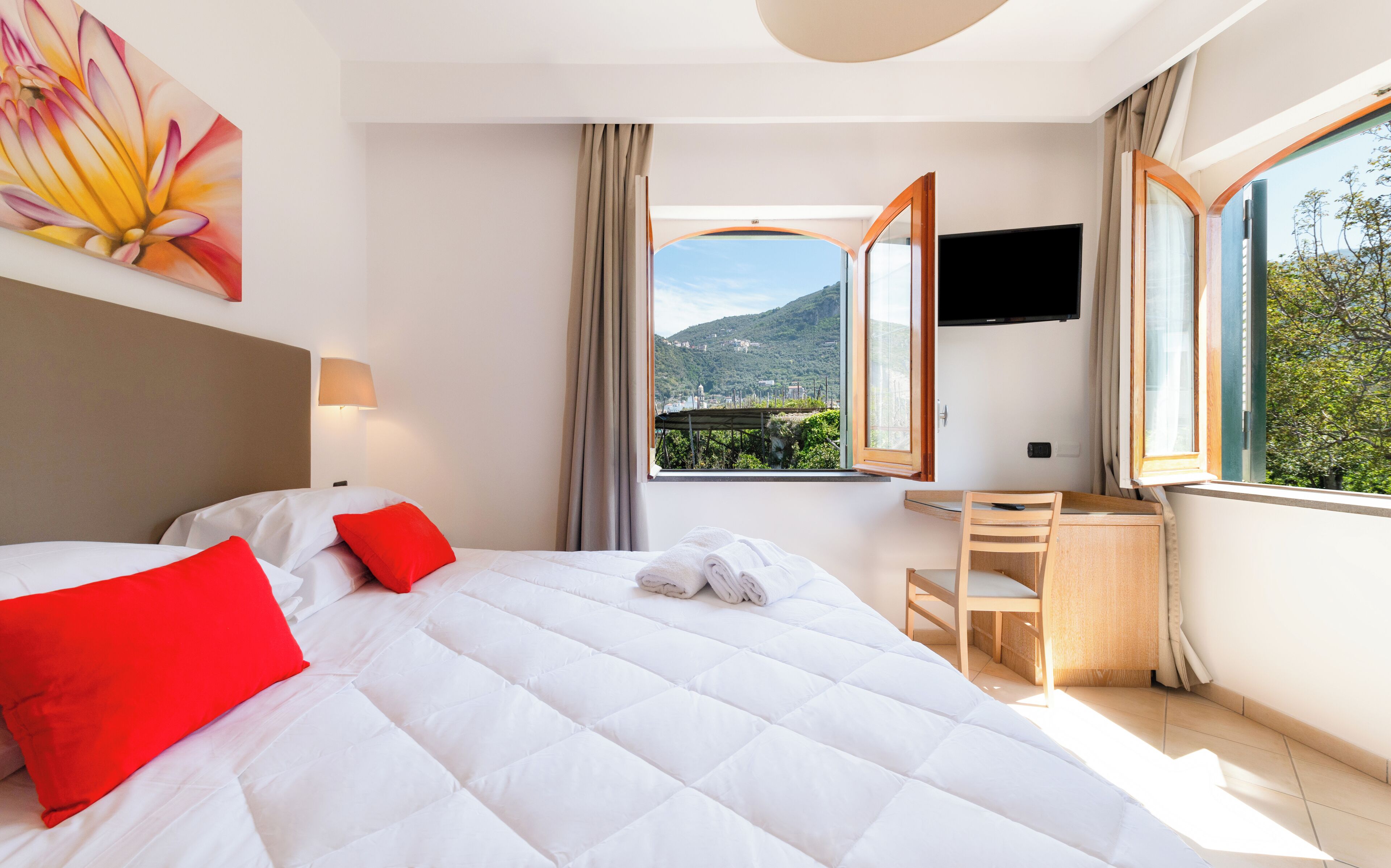 Tripla Comfort, vista giardino | Una cassaforte in camera, tende oscuranti, insonorizzazione
