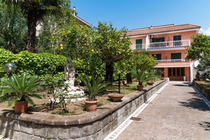 Exterior - Villa Francesca Relais (Piano di Sorrento)