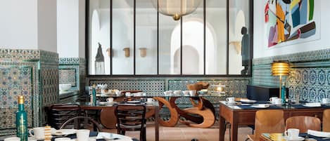 Desayuno buffet incluido todos los días