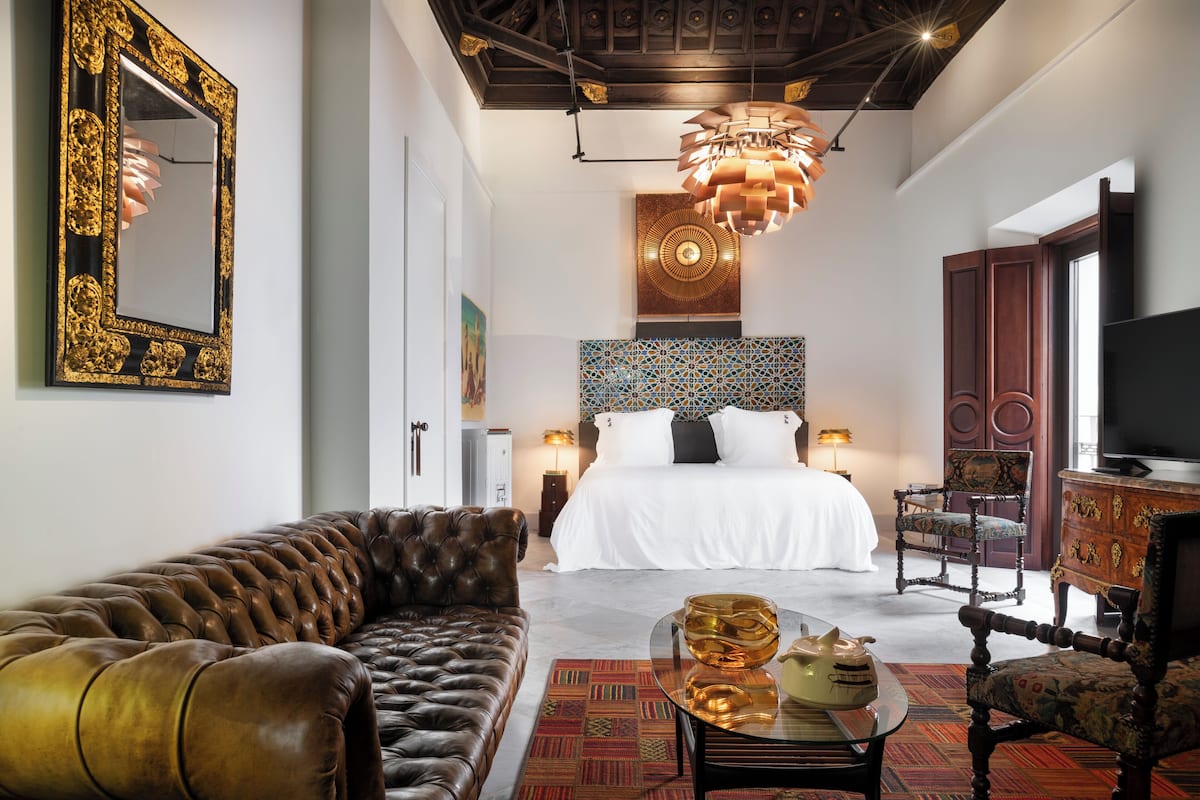 Mudejar (Junior Suite) | 1 slaapkamer, luxe beddengoed, Tempur Pedic-bedden, een minibar