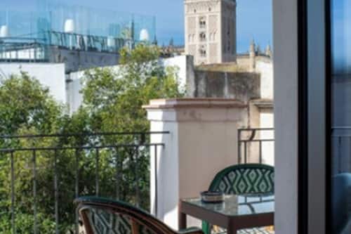 Junior Suite, Terrace | City view