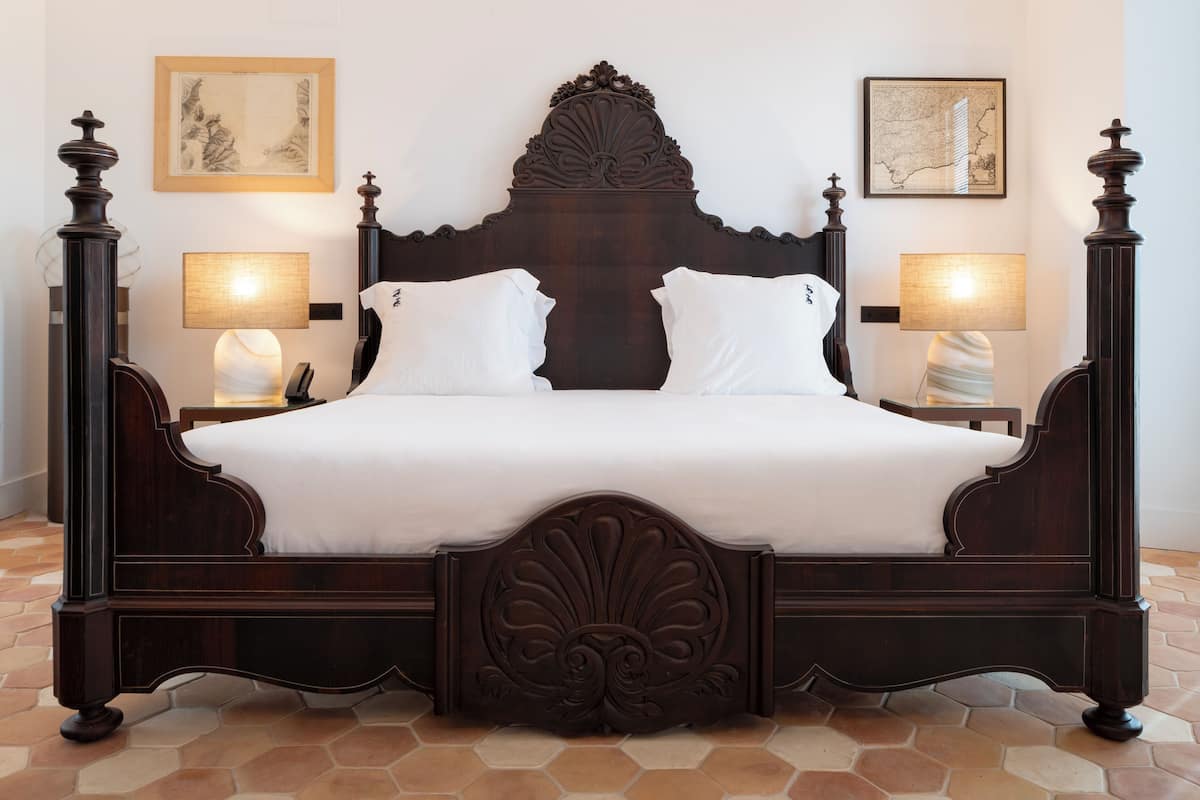 Mirador (Junior Suite) | 1 slaapkamer, luxe beddengoed, Tempur Pedic-bedden, een minibar