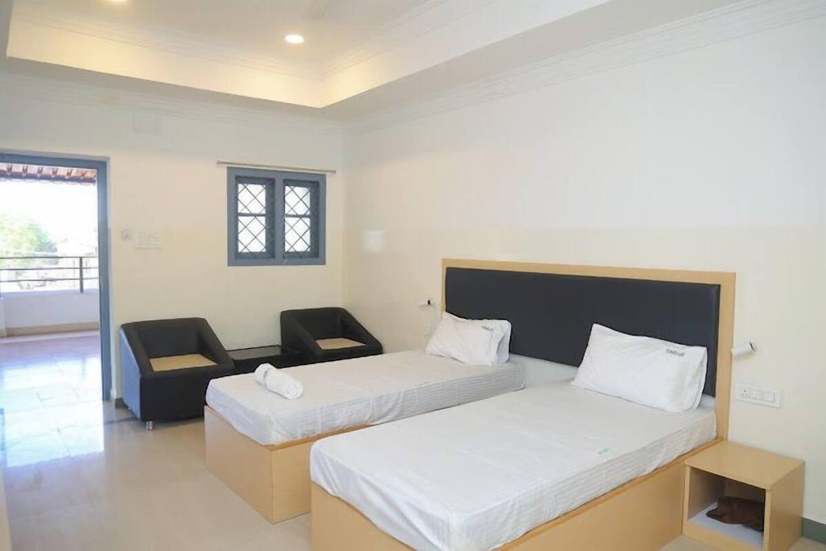 Kamar Double Deluks | Meja kerja, ruang kerja ramah laptop, dan Wi-Fi gratis