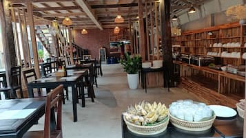 Colazione a base di specialità locali inclusa, servita tutte le mattine