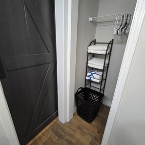 Interior - Walk to the Beach or to the Bay (South Padre Island)