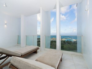 Exclusive Τετράκλινο Δωμάτιο, Μπανιέρα, Θέα στη Θάλασσα | Μπαλκόνι