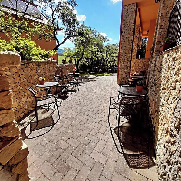 Terrace/patio - Harmónia Wellness Villa (Szilvasvarad)