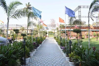 JJ Lawns And Resort