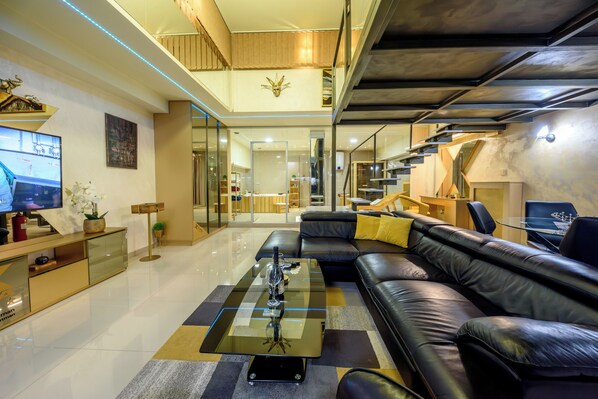 Interior - Xspa apartment in prime location.
103m2 studio with sauna and jacuzzi. (Novi Sad)