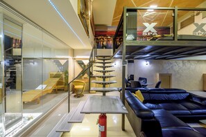 Interior - Xspa apartment in prime location.
103m2 studio with sauna and jacuzzi. (Novi Sad)