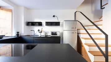 KĂŒhlschrank, Ofen, Herdplatte, GeschirrspĂŒler