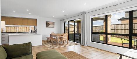 Smart TV, books, offices