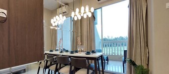 Mountain Breeze Home Stay