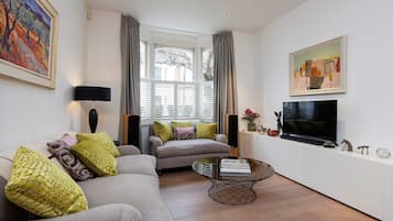 2 bedrooms, Internet