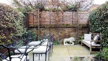 2 bedrooms, Internet