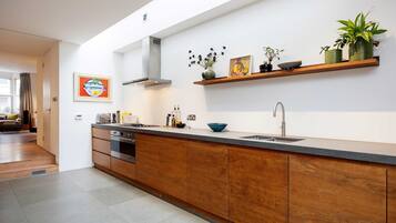 2 bedrooms, Internet