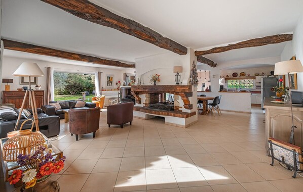 Interior - Pet friendly home in Montauroux (Montauroux)