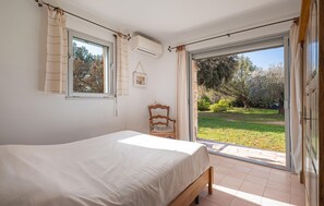 4 室のベッドルーム、旅行用ベビーベッド、WiFi (無料)