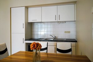 Microwave, stovetop