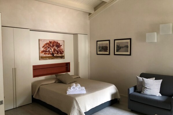 1 Schlafzimmer, Bügeleisen/Bügelbrett, Bettwäsche