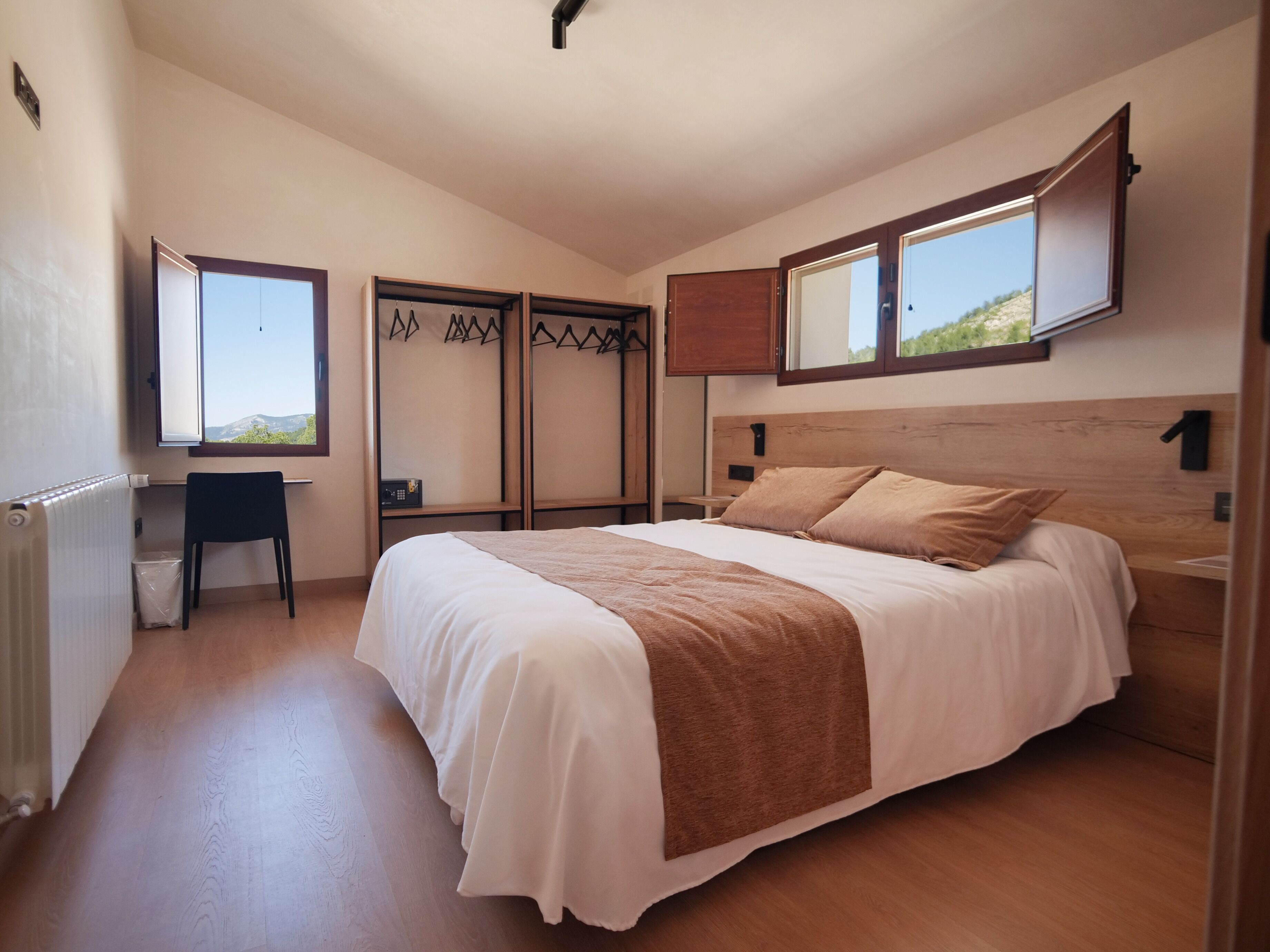 6 chambres, Wi-Fi gratuit, draps fournis