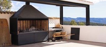 Caseta Blanca, située dans la région d'Alicante à Onil.