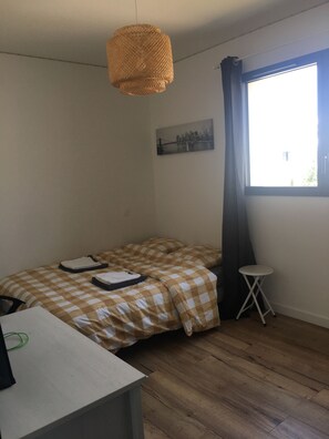 2 Schlafzimmer, Bügeleisen/Bügelbrett, kostenloses WLAN, Bettwäsche
