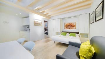 1 chambre, fer et planche à repasser, draps fournis