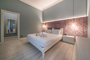 1 chambre, fer et planche à repasser, draps fournis