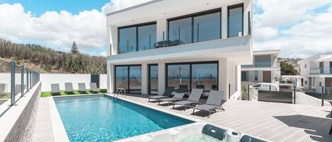 Alberca al aire libre