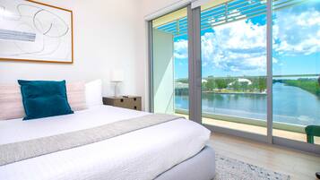 3 quartos, ferros/tábuas de passar roupa, Wi-Fi, roupa de cama