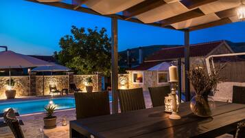 House (Two Bedroom Holiday Home with Outdoor) | Pool
