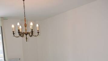 4 Schlafzimmer, Bügeleisen/Bügelbrett, WLAN, Bettwäsche