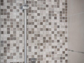 Hair dryer, towels - Modern 2-bedroom apartment in Playa de las Americas with pool and stunning views (Playa de las Américas)