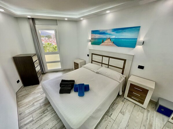 1 bedroom, free WiFi, bed sheets