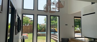 Architect-designed villa in Anglet