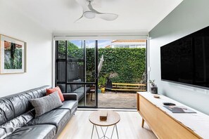 Télévision, espaces bureaux