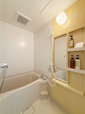 City Apartment, Non Smoking, Balcony | Bathroom | Slippers - Grandeur Hamamoto 606 (Hiroshima)