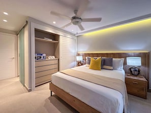 3 chambres, fer et planche à repasser, Wi-Fi, draps fournis