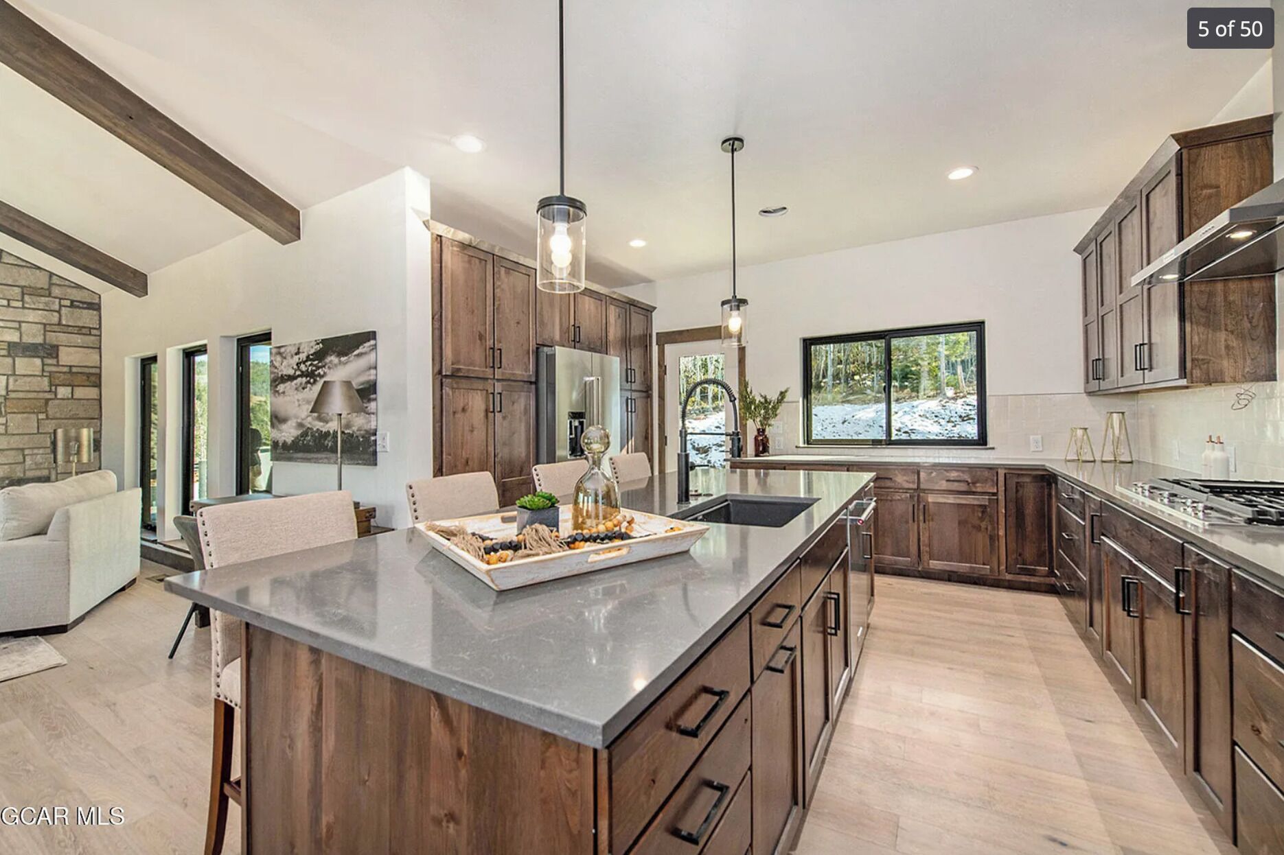 冰箱、微波炉、烤箱、炉灶