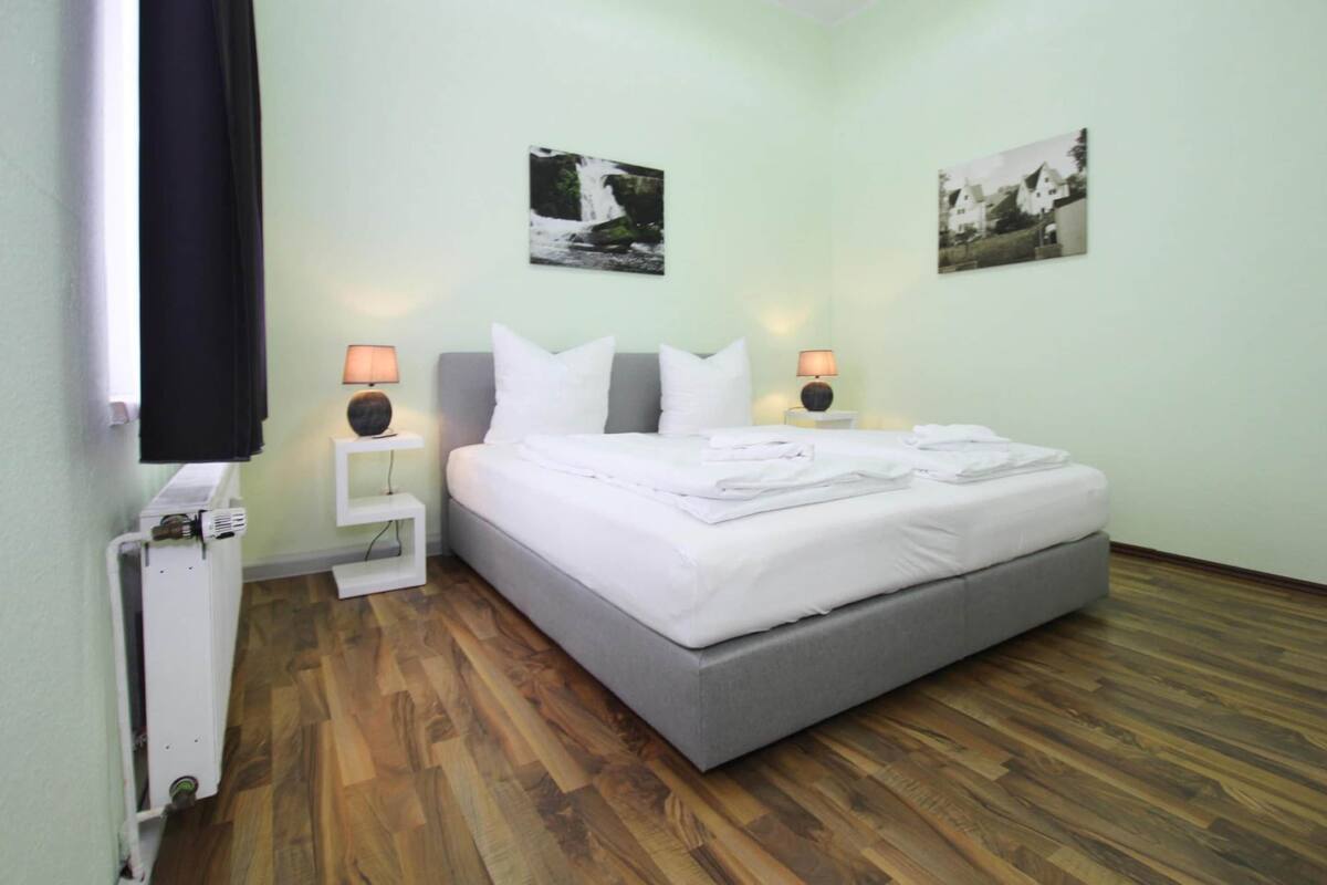 9 bedrooms, individually furnished