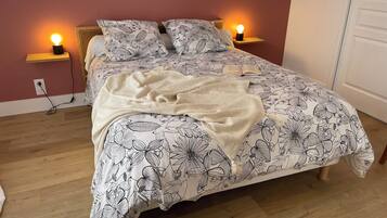 3 chambres, fer et planche Ă repasser, lit parapluie, Wi-Fi