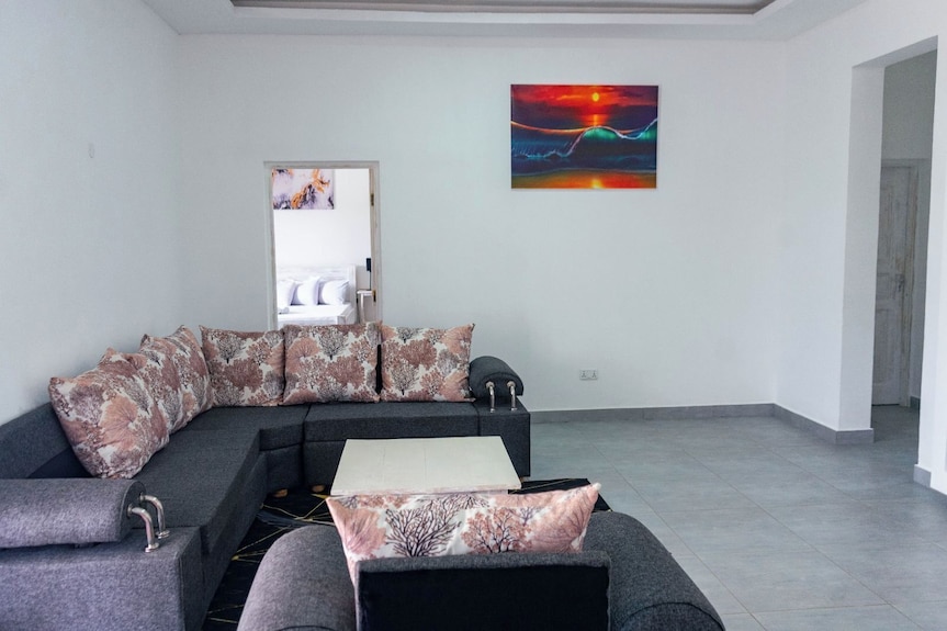 Four You Two Charming 3-bedroom House With Ac And Wifi In Tranquil Diani Beach - Diani Beach