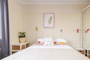 1 bedroom, iron/ironing board, WiFi, bed sheets