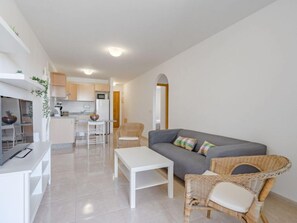 Hus - 3 sovrum - terrass | Vardagsrum