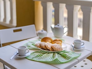 House, 3 Bedrooms, Terrace | Breakfast meal - Global La Perla - By Global Rental Holidays 8036 (Granadilla de Abona)