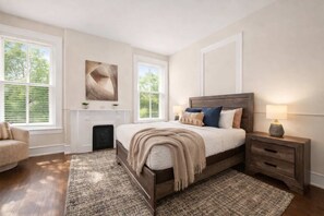 6 bedrooms, iron/ironing board, WiFi, bed sheets